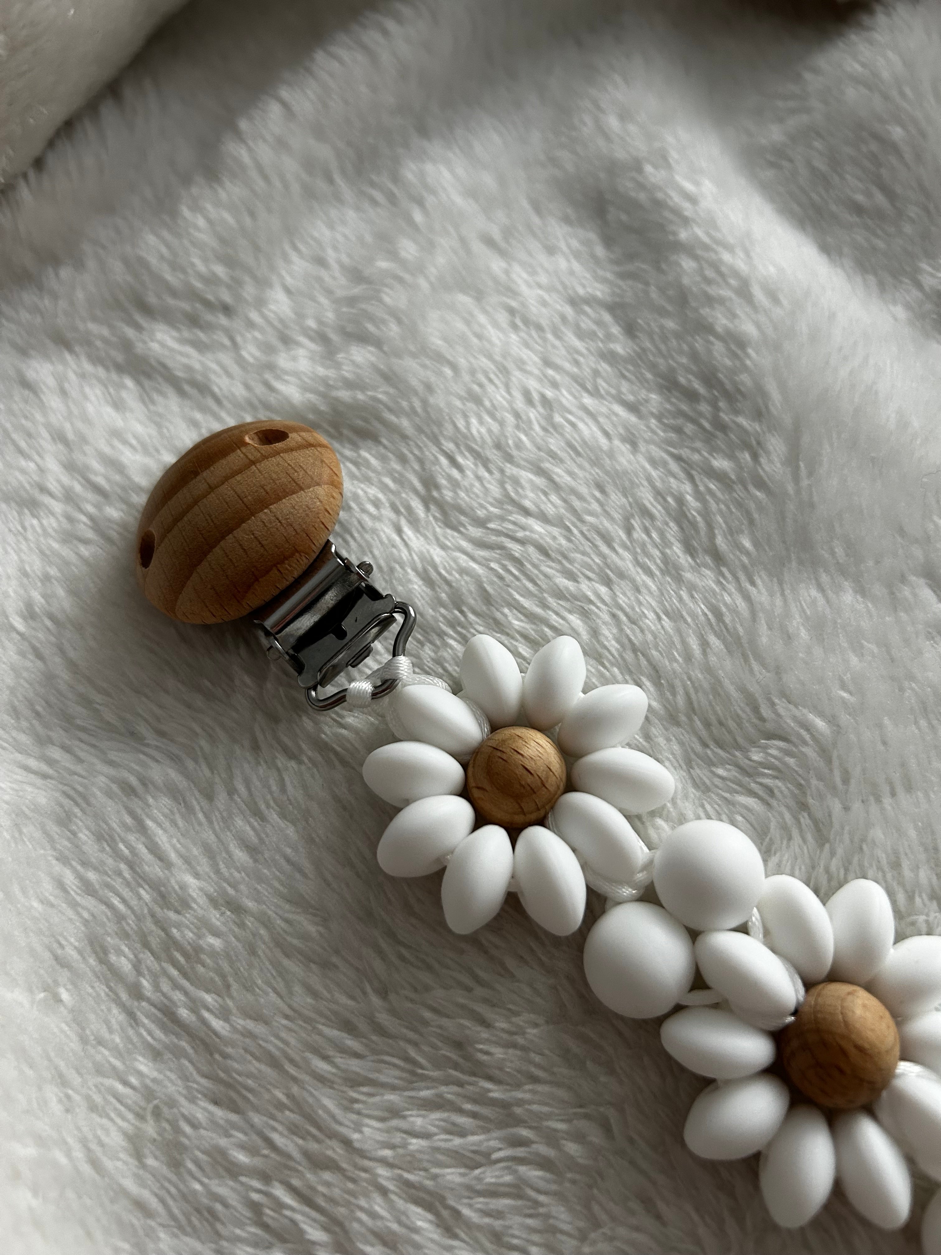 Accroche tétine fleurie 3 - Bout'chou créatif