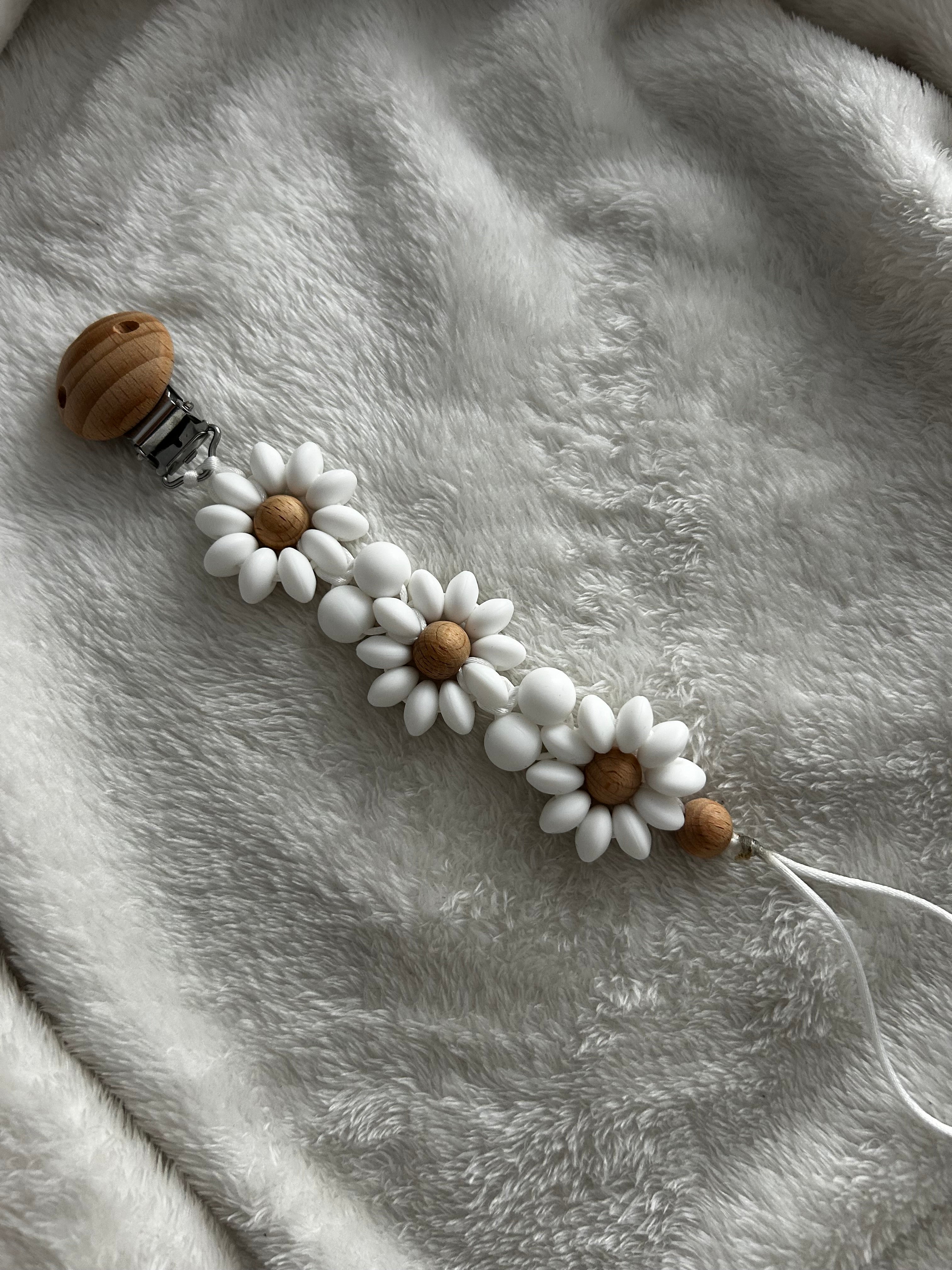 Accroche tétine fleurie 4 - Bout'chou créatif